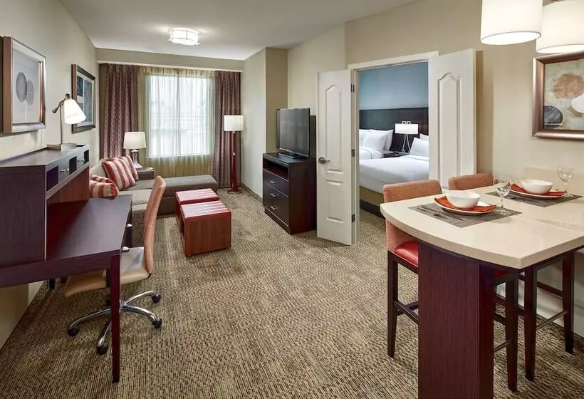 身障者適用スイートルーム, Staybridge Suites Anaheim At The Park, An Ihg