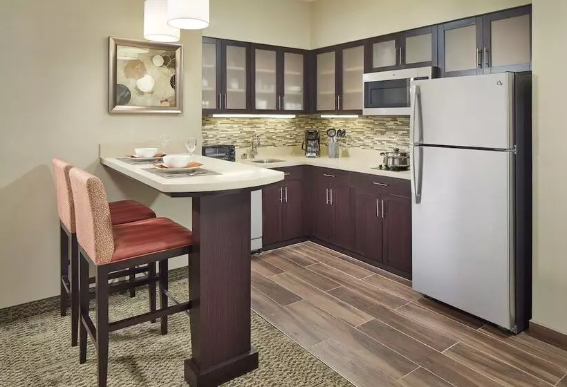 身障者適用スイートルーム, Staybridge Suites Anaheim At The Park, An Ihg