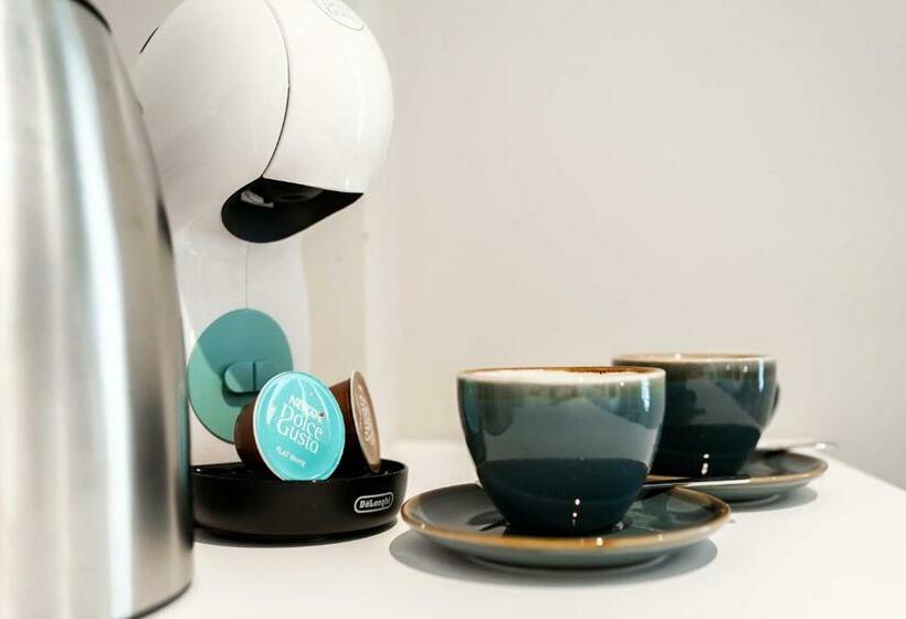 クラシックルーム, The Regent Apart