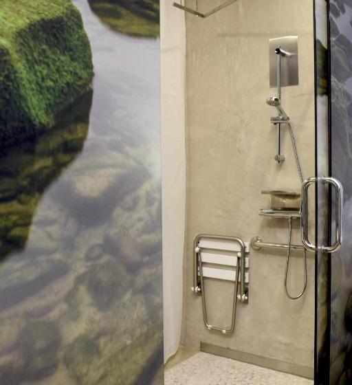 חדר סטנדרט לארבעה, Zerupe