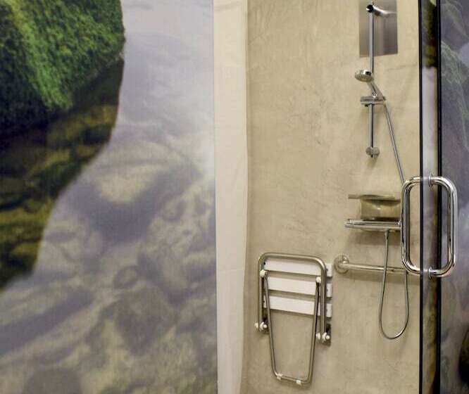 חדר סטנדרט לארבעה, Zerupe