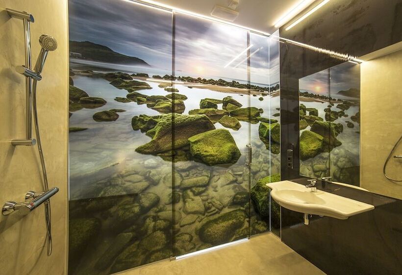 חדר סטנדרט לארבעה, Zerupe