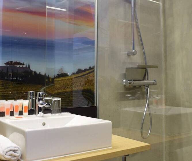 חדר סטנדרט, Zerupe