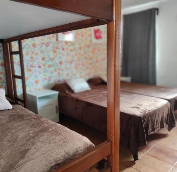 4인용 스탠다드 룸, La Hoyilla Hostel   La Aldea