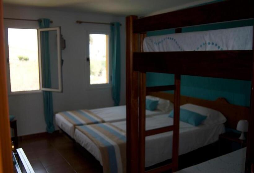 4인용 스탠다드 룸, La Hoyilla Hostel   La Aldea