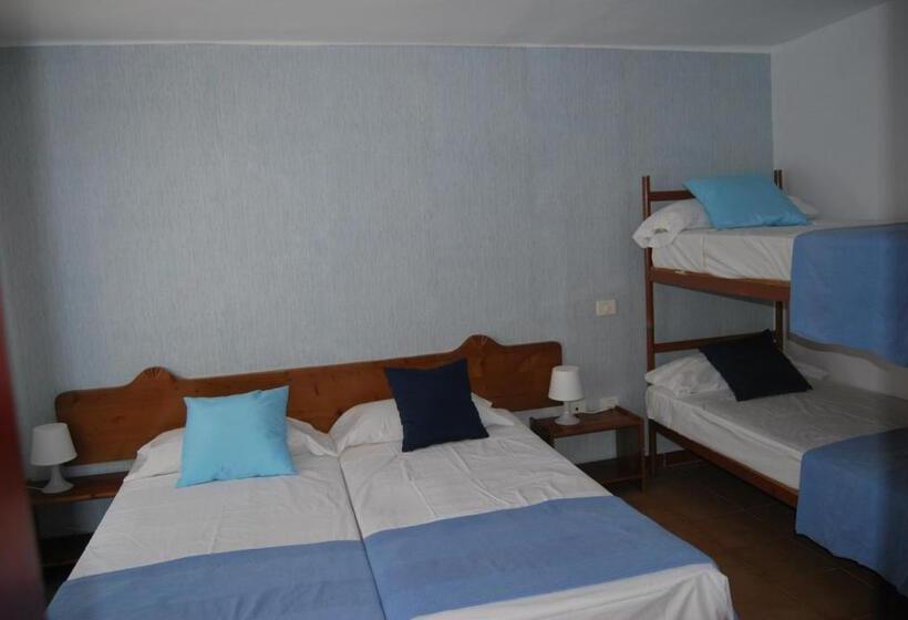 4인용 스탠다드 룸, La Hoyilla Hostel   La Aldea