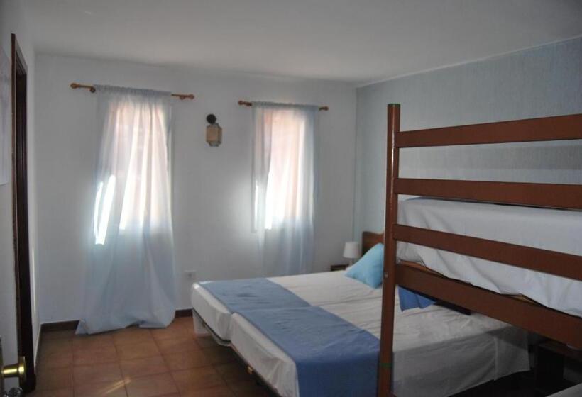 4인용 스탠다드 룸, La Hoyilla Hostel   La Aldea