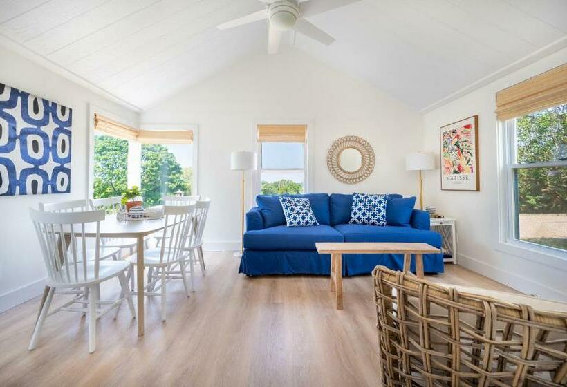 Дом 2 Спальни, Marina Bay Cottages