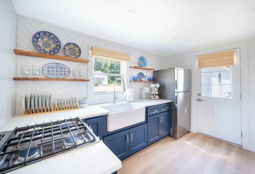 Дом 2 Спальни, Marina Bay Cottages