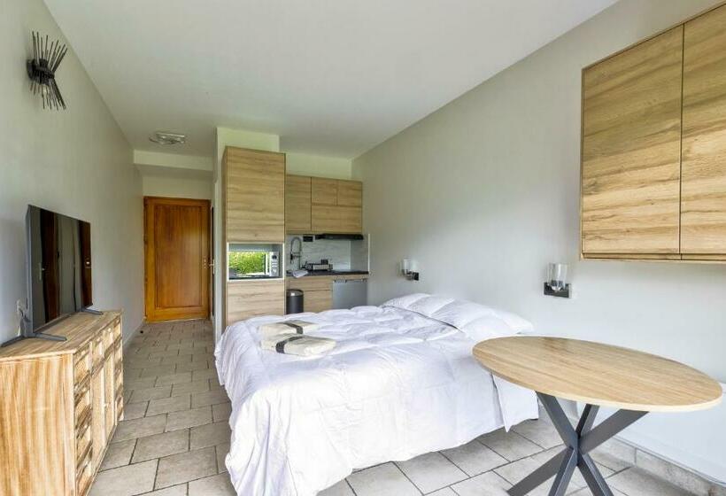 סטודיו סטנדרט עם מרפסת, La Parenthèse Enchantée