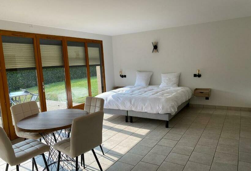 סוויטה עם טרסה, La Parenthèse Enchantée