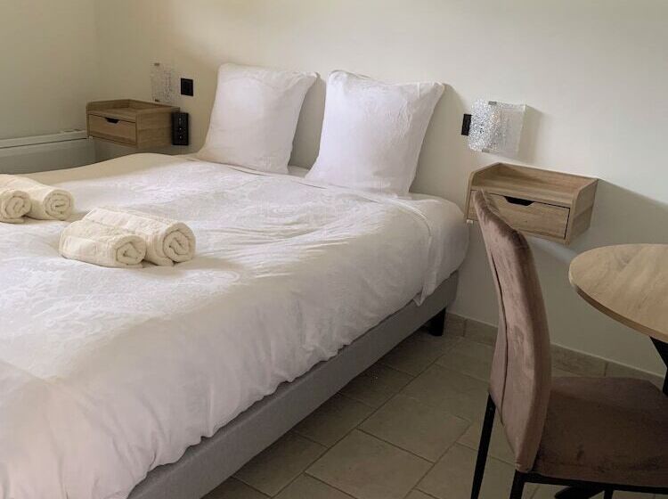 חדר סטודיו סטנדרד, La Parenthèse Enchantée