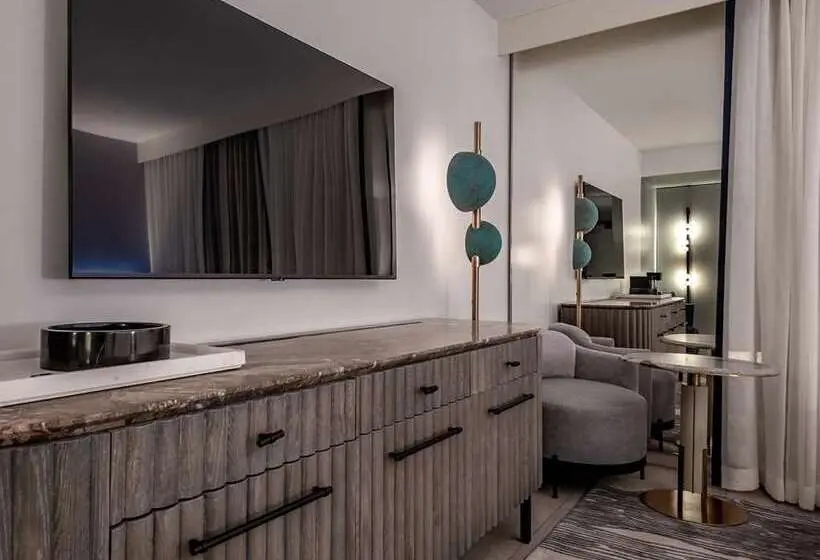 キングサイズベッドのデラックスルーム, The Bankers Alley Hotel Nashville, Tapestry Collection By Hilton