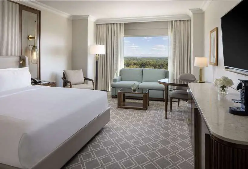 キングサイズベッドのデラックスルーム, The Bankers Alley Hotel Nashville, Tapestry Collection By Hilton