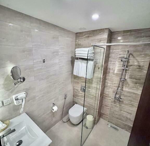 اتاق استاندارد سه نفره, Petra Icon