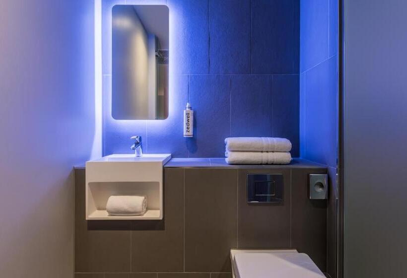 Номер Стандарт, Zedwell Greenwich