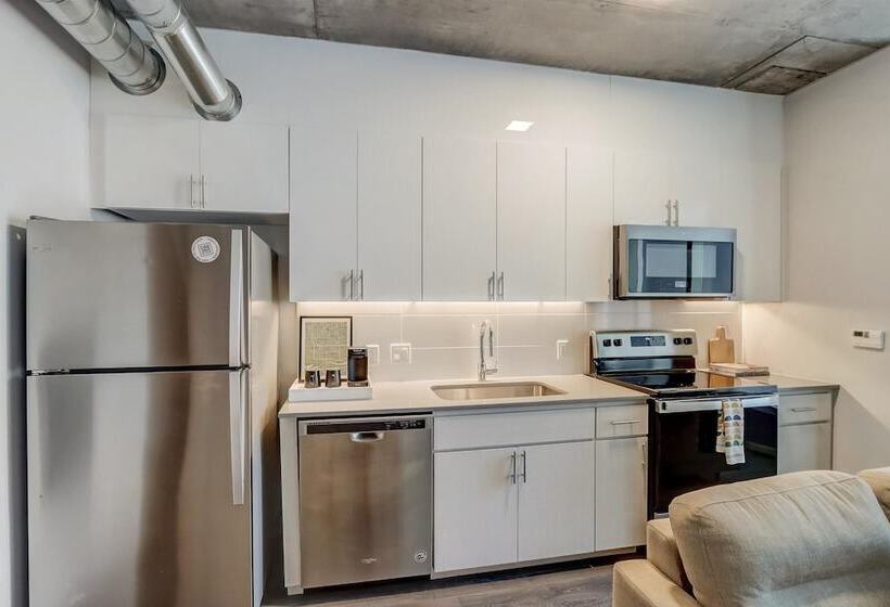 آپارتمان سوپریور 1 خوابه, Kenect Phoenix