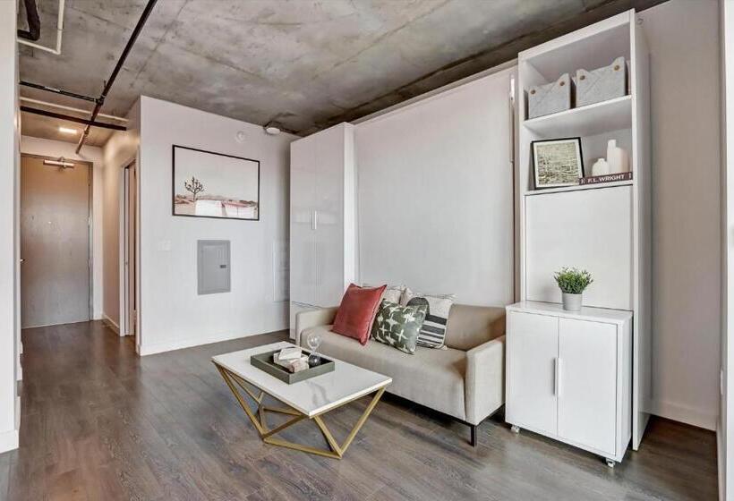 استودیوی سوپریور, Kenect Phoenix