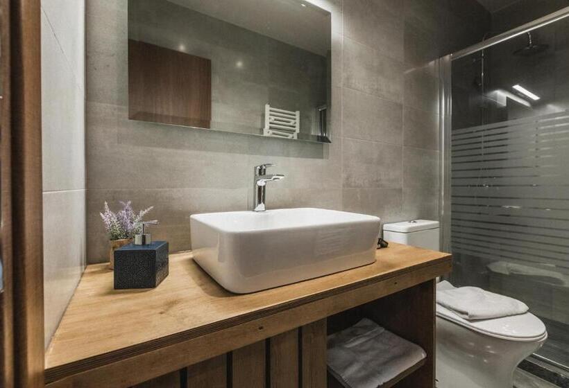 غرفة ديلوكس مزودة بشرفة, Acropolis Mystra Guesthouse