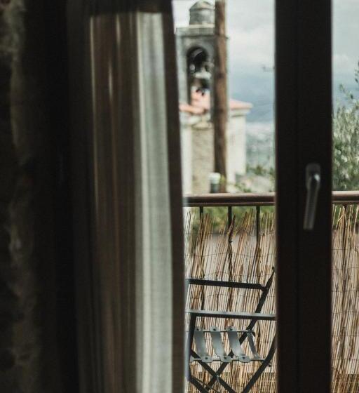 バルコニー付きデラックスルーム, Acropolis Mystra Guesthouse
