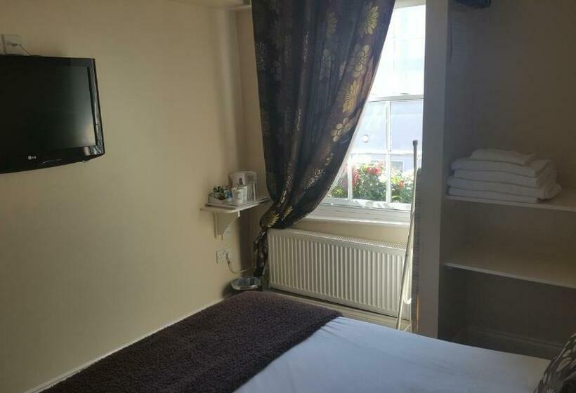 غرفة إقتصادية, Beaumond Cross Inn