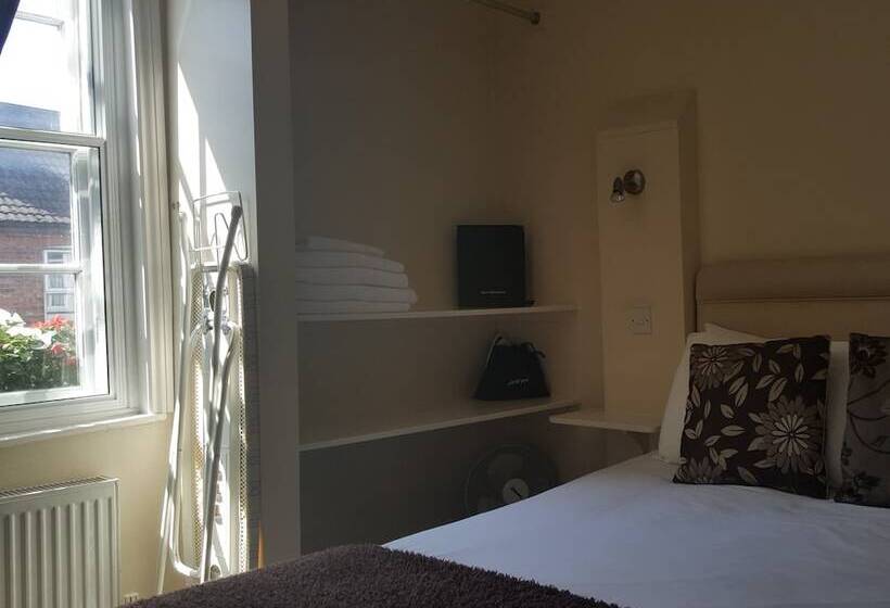 غرفة قياسية, Beaumond Cross Inn