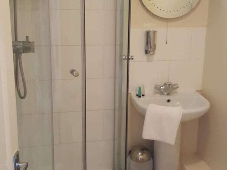 غرفة قياسية, Beaumond Cross Inn