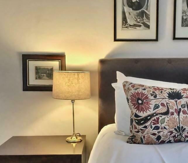 غرفة قياسية سرير كينج, Grove House