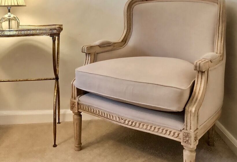 غرفة قياسية سرير كينج, Grove House