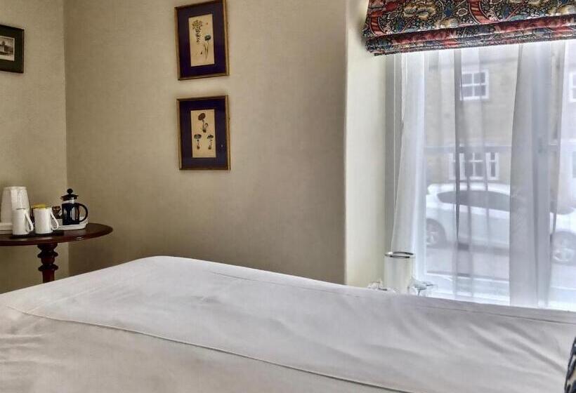 غرفة قياسية, Grove House