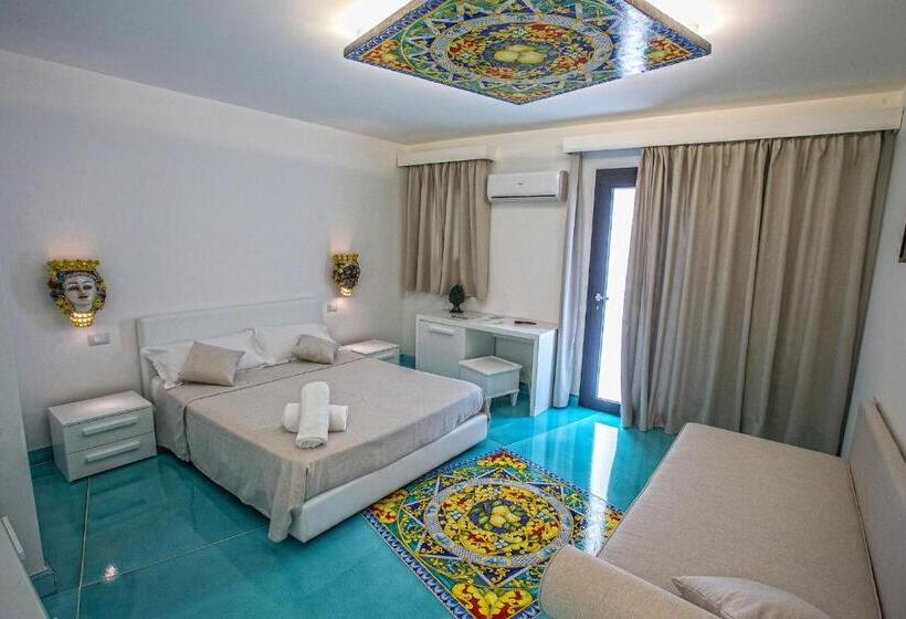 デラックストリプルルーム, Tra Le Braccia Di Morfeo