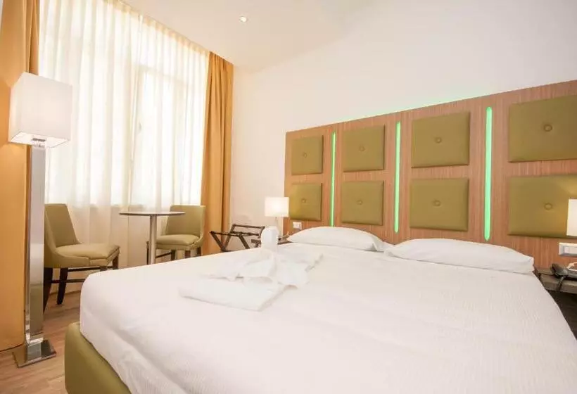 2 Bedroom Suite