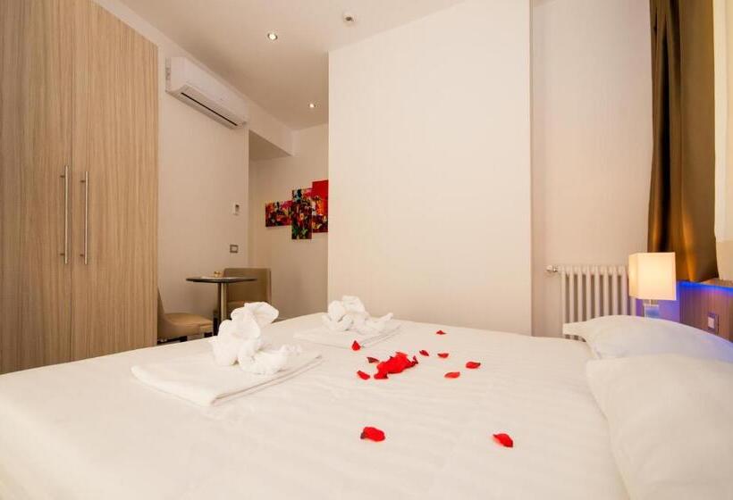 Deluxe Room with Balcony