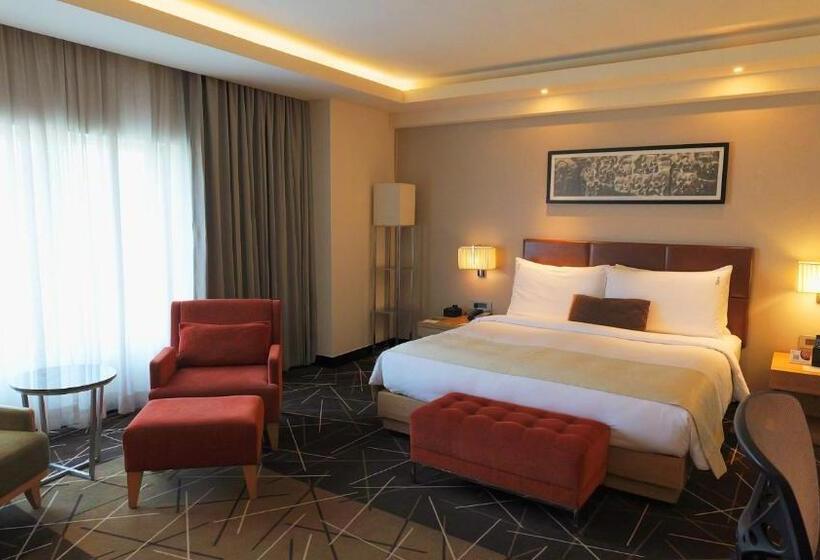 جناح, Holiday Inn Chennai Omr It Expressway, An Ihg