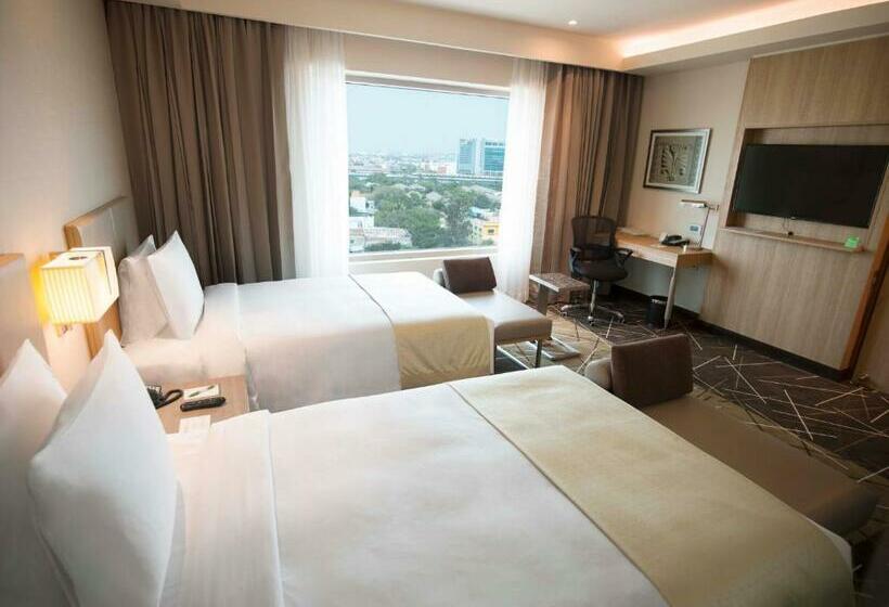 غرفة تنفيذية, Holiday Inn Chennai Omr It Expressway, An Ihg