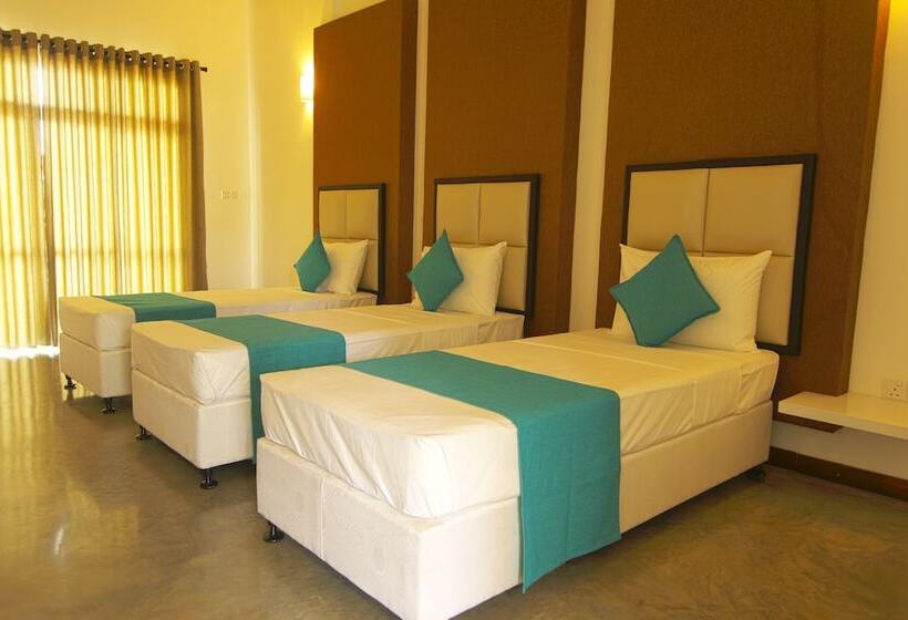 Трехместный Номер Deluxe, Jade Green Hambantota