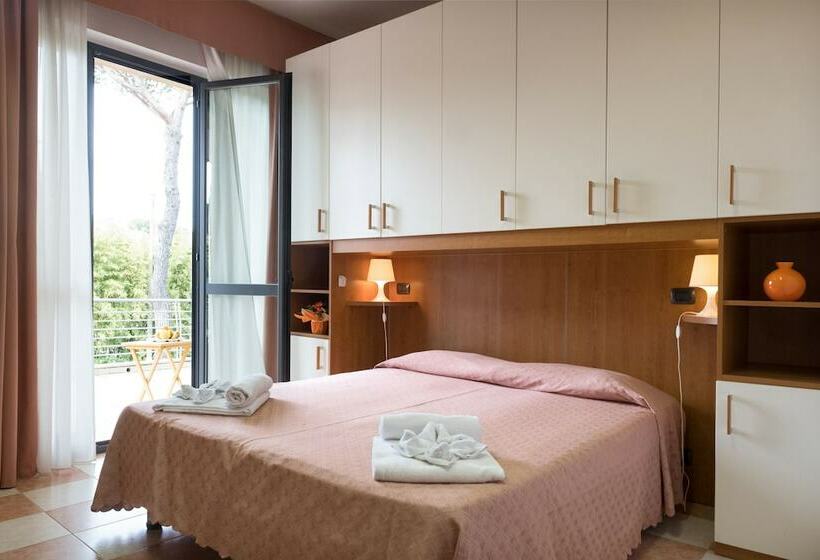 스탠다드 트리플 룸, Maita