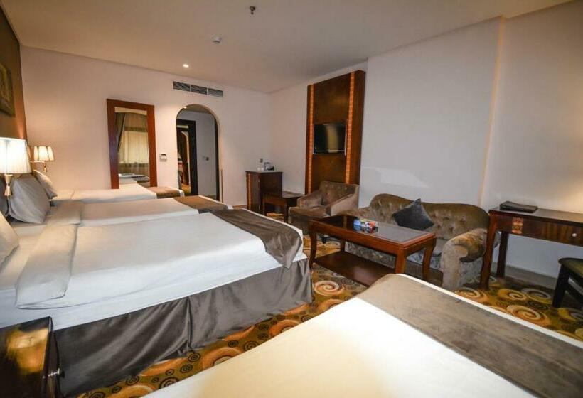 スタンダード4人部屋, Reef Global