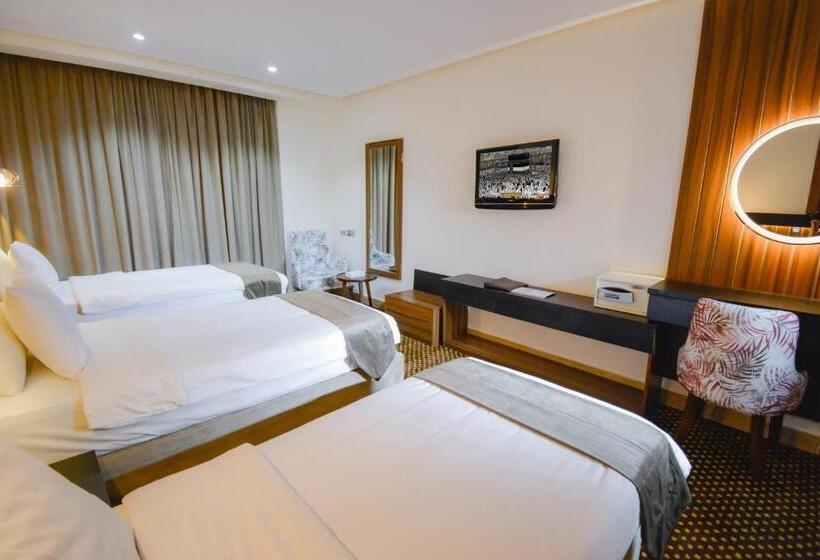 スタンダードトリプルルーム, Reef Global