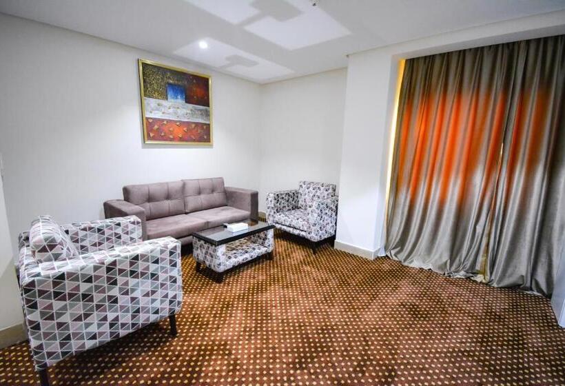 ジュニアスイート, Reef Global