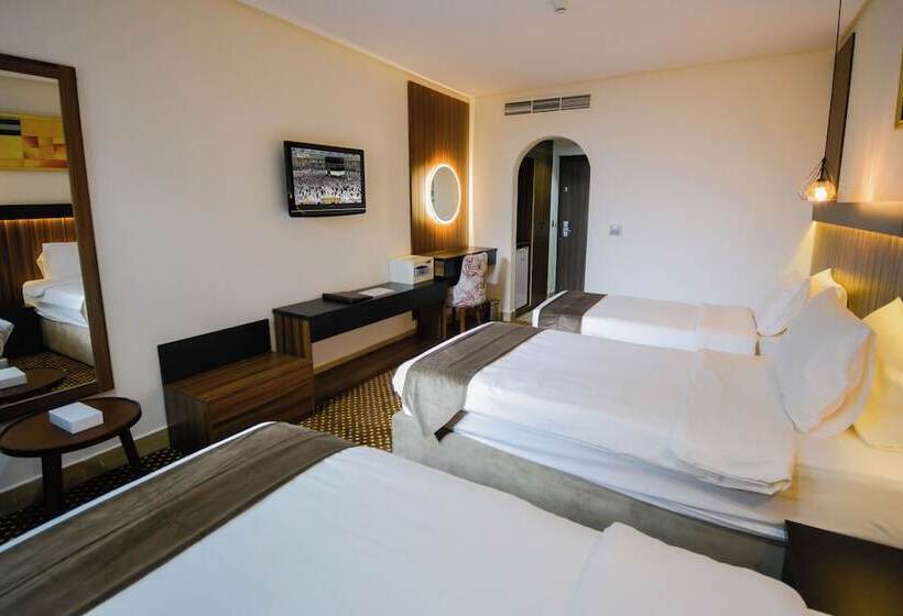 スタンダードトリプルルーム, Reef Global