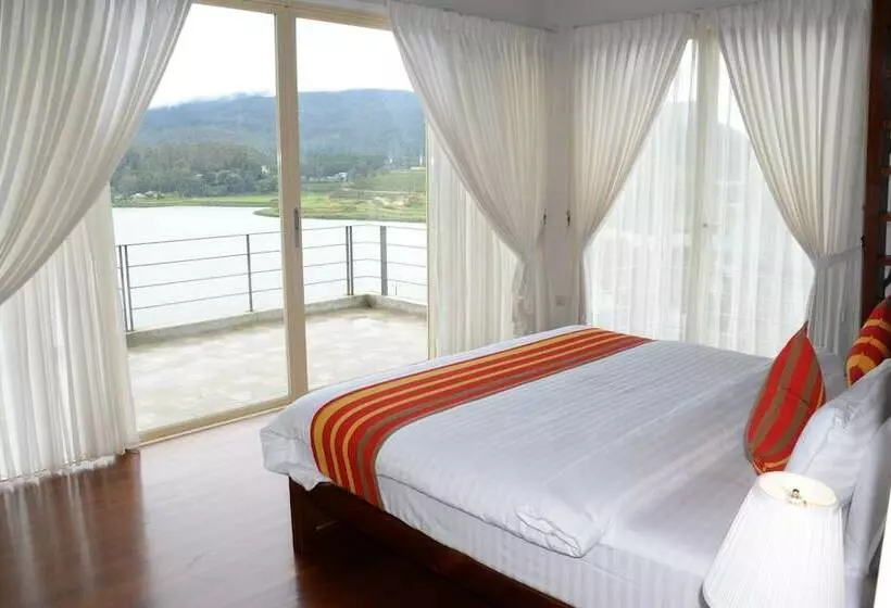 デラックストリプルルーム, Serenus Boutique Villa