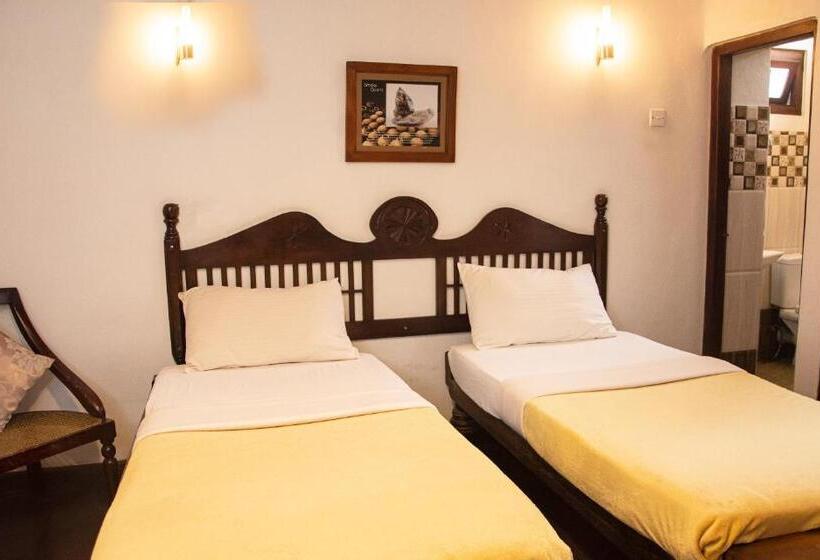 Quarto Estandar, The Golf Green City Bungalow