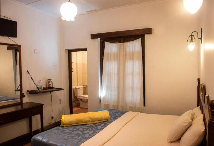 חדר דלוקס לשלושה, The Golf Green City Bungalow