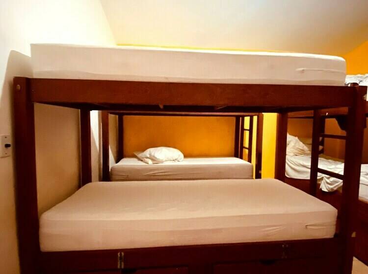 Кровать в Общей Комнате, Kuara Hostel Natal