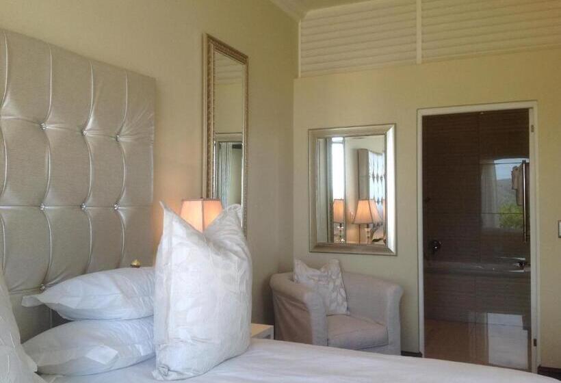 Номер Deluxe Вид на Озеро, Villa Paradisa Guest House