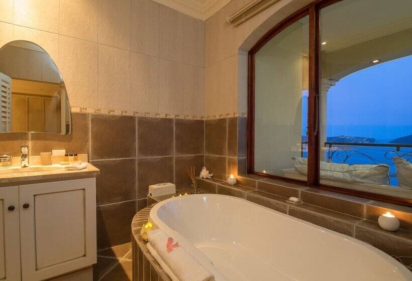 Люкс Повышенной Комфортности, Villa Paradisa Guest House