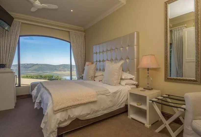 レイクビューデラックスルーム, Villa Paradisa Guest House