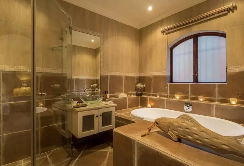 デラックススイート, Villa Paradisa Guest House