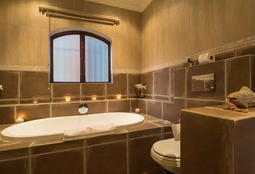 デラックススイート, Villa Paradisa Guest House